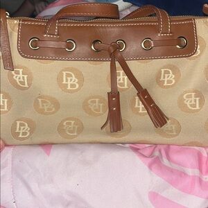 Y2K Dooney & Bourke purse with dust bag